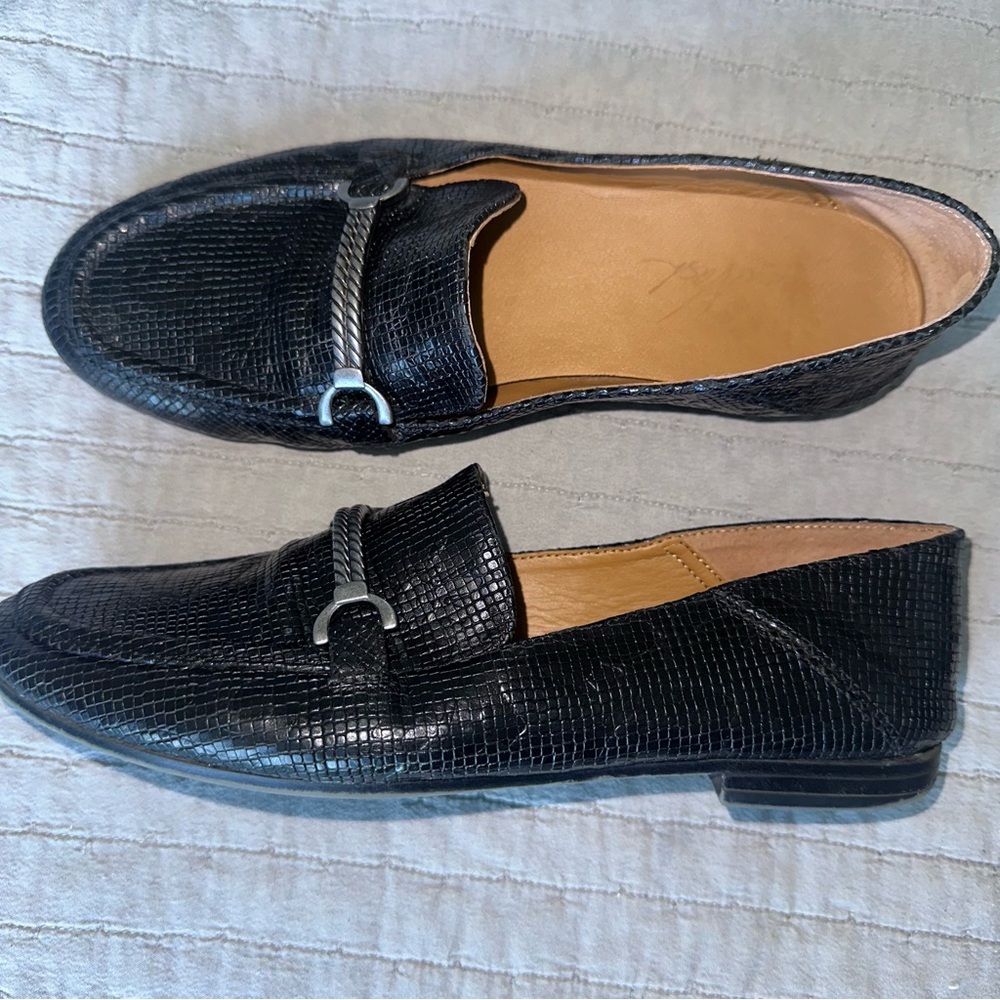 Patricia Nash Tooled Leather Loafers Flats 7.5 Black